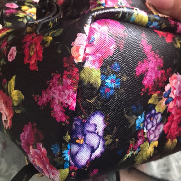 Mini Backpack - Picture 5 of 6